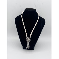 Collana/girocollo - intreccio a mano White Horsehead